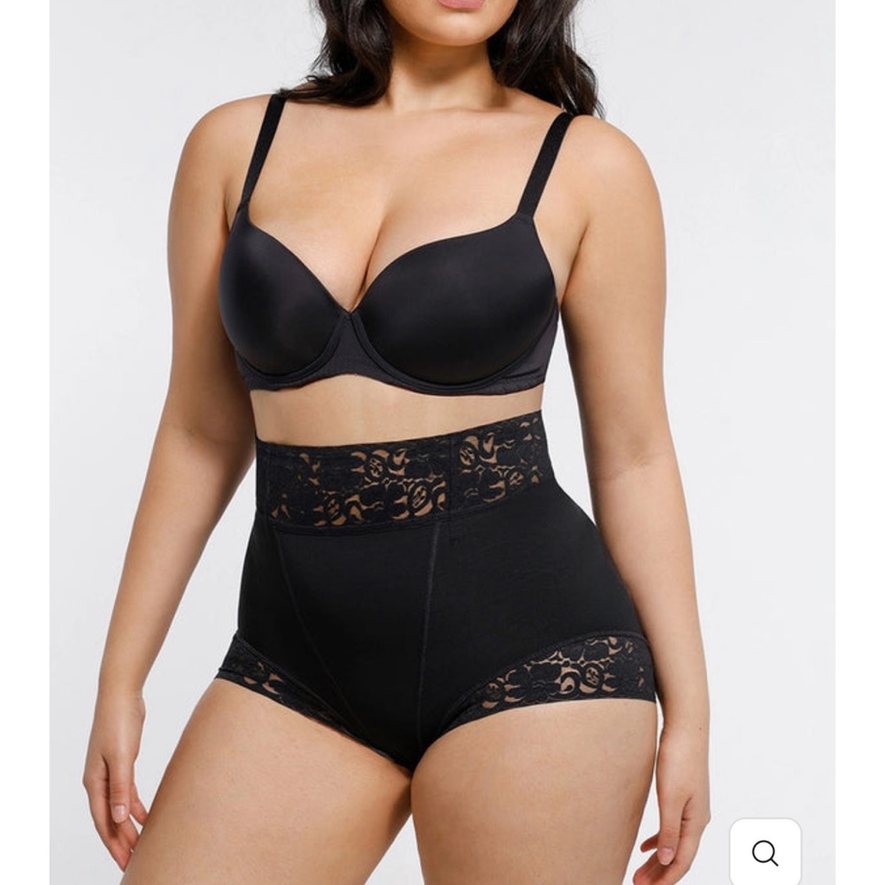 Bare Essentials™
AirSlim® Mid-Rise Shaper Brief